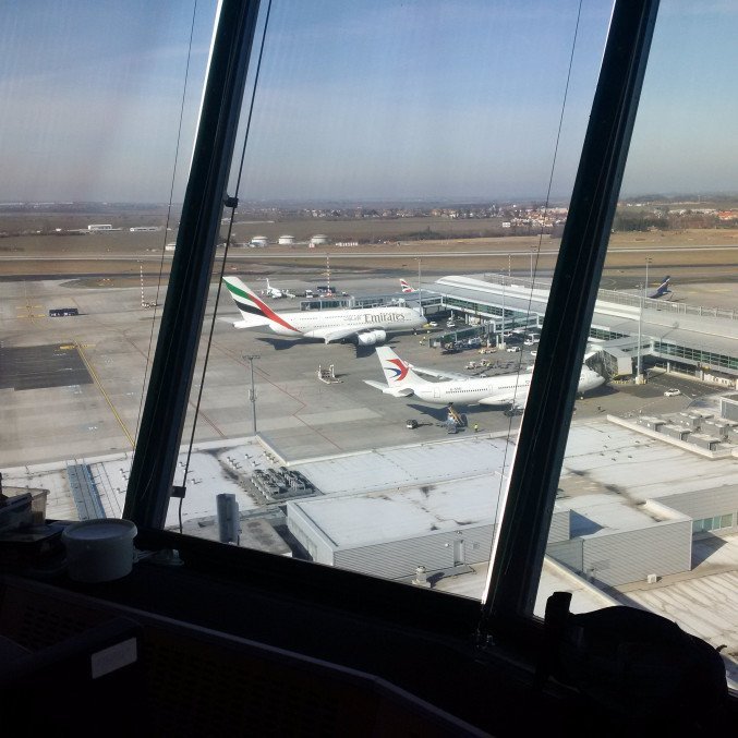 Návštěva řídící věže na letišti Ruzyně při příletu A380