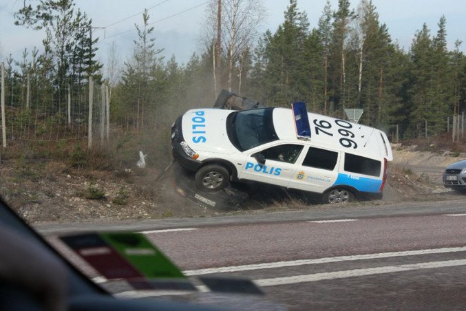 Sweden-Volvo-Cops-Audi-5.jpg
